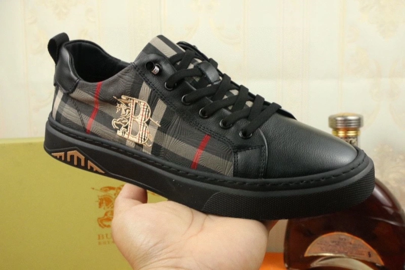 Trendsetting Bxrbxrry Sneakers 115331
