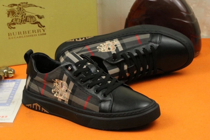 Trendsetting Bxrbxrry Sneakers 115331