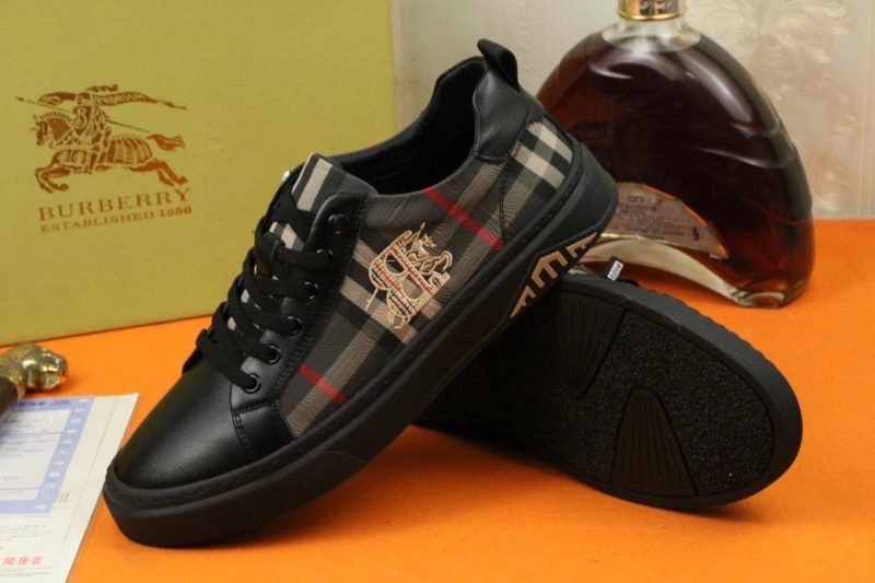 Trendsetting Bxrbxrry Sneakers 115331