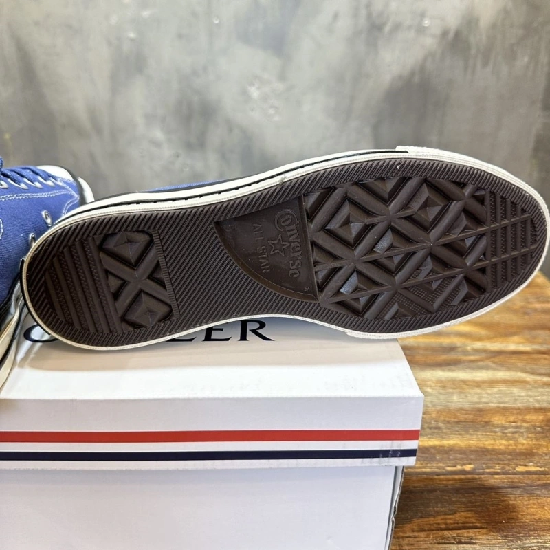 Gxvxnchy Sneakers EasyMatch 154005