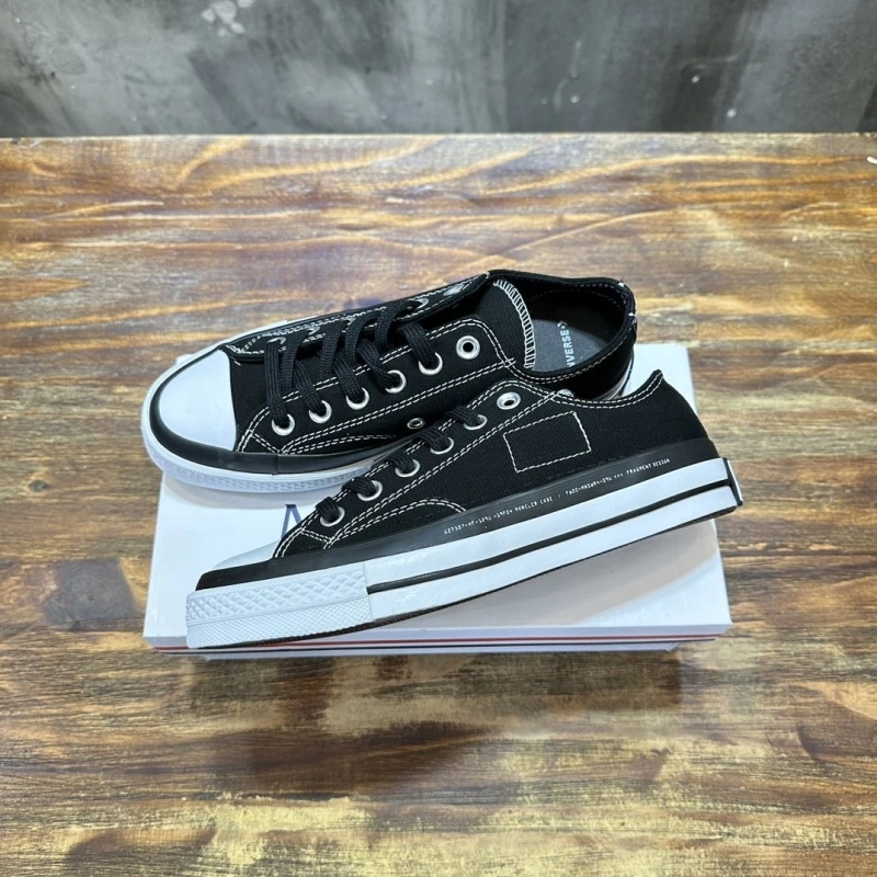 Sleek Gxvxnchy Sneakers 154011