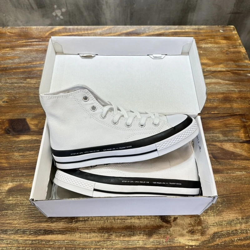 Gxvxnchy Sneakers Elegant 154004
