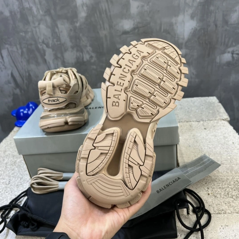 StreetReady Bxlxnciaga Sneakers 109935