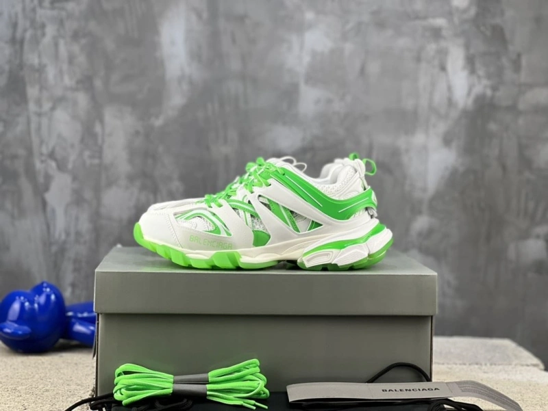 Vibrant Bxlxnciaga Sneakers 109923