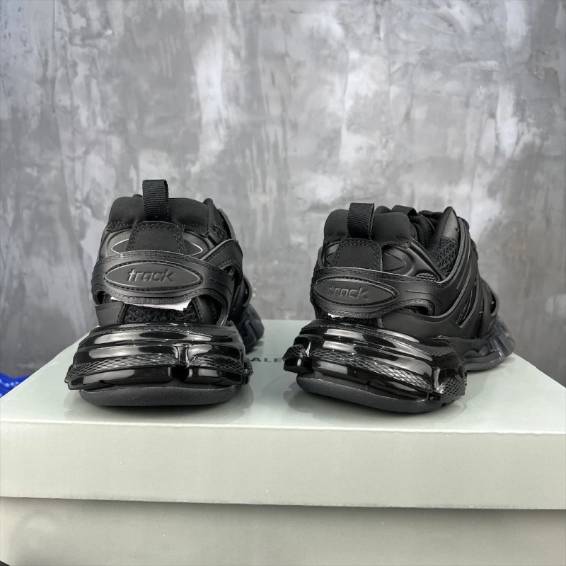 Sophisticated Bxlxnciaga Sneakers 109910