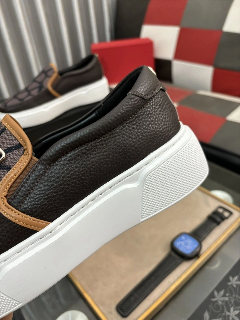 Compact Vxlxntino Casual Shoes 231624