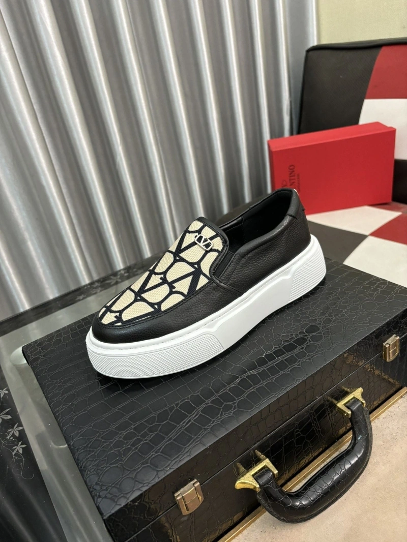 EyeCatching Vxlxntino Casual Shoes 231637