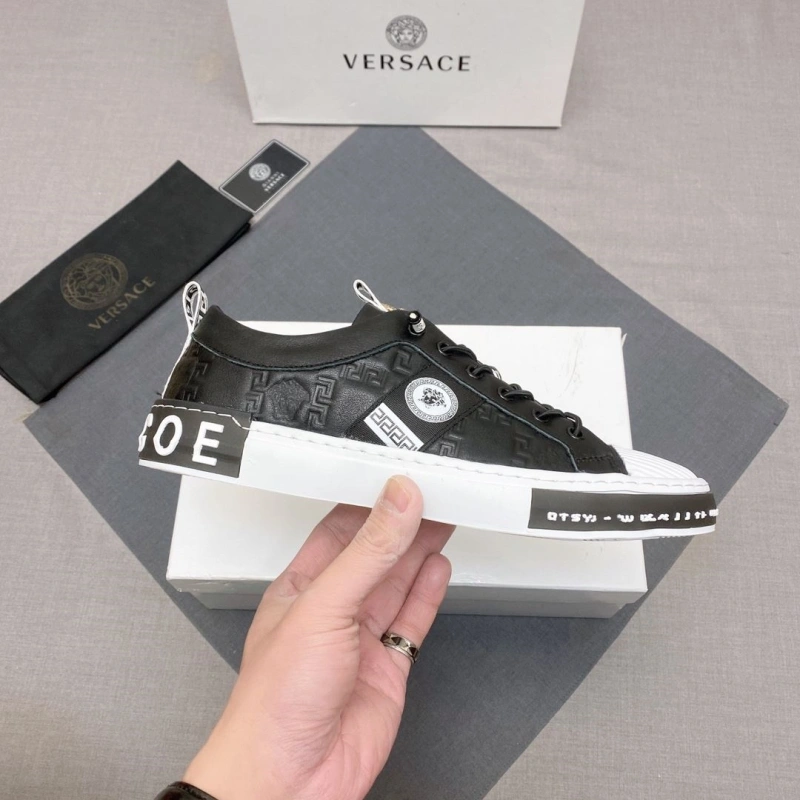 Gxvxnchy Sneakers Refined 153982