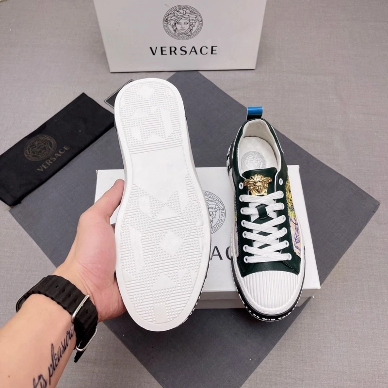 WellDesigned Gxvxnchy Sneakers 153980