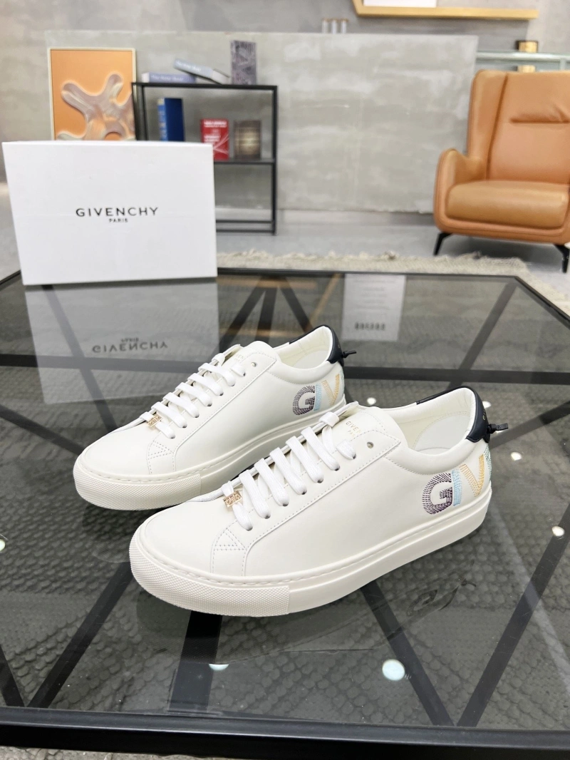 UrbanStyle Gxvxnchy Sneakers 153976