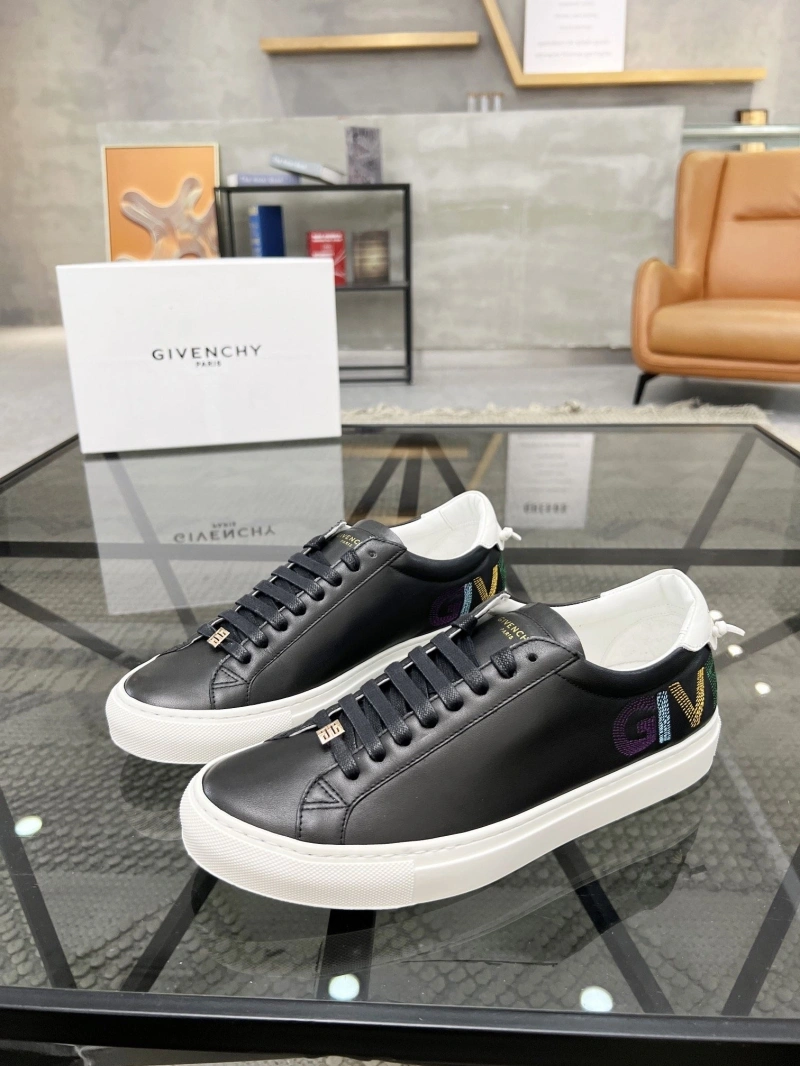 Gxvxnchy Sneakers WellDesigned 153974