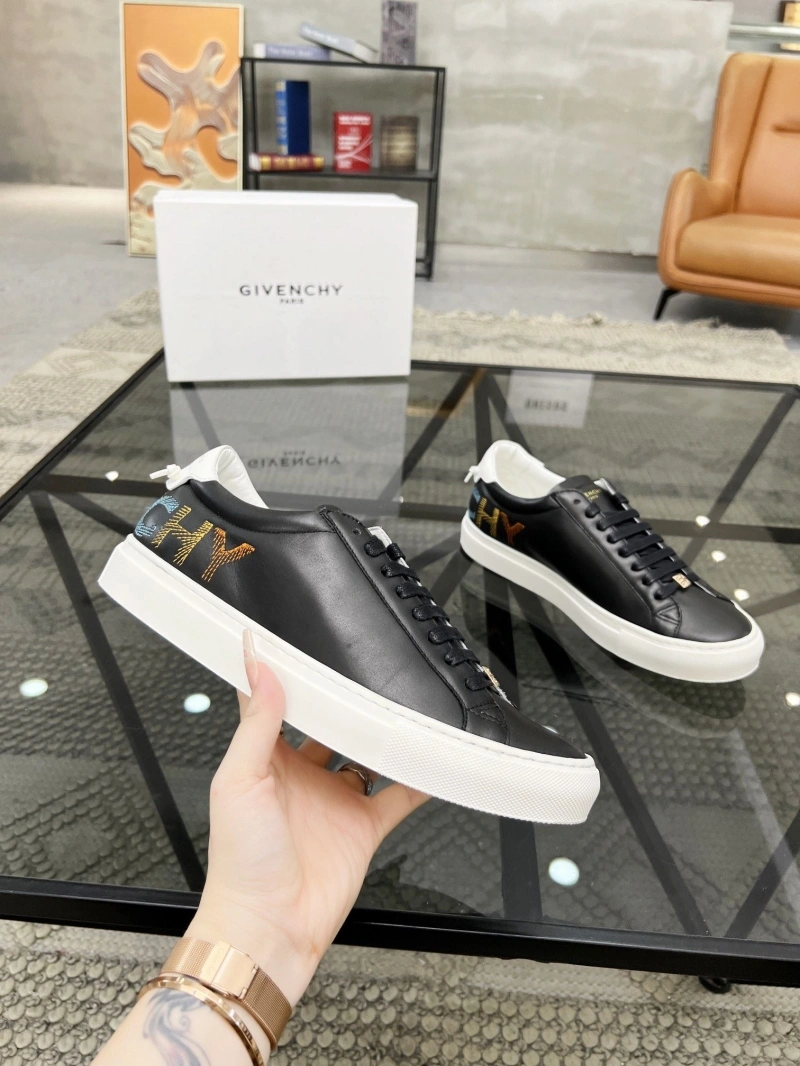 Gxvxnchy Sneakers WellDesigned 153974