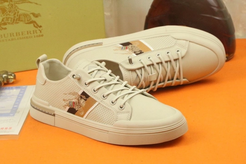Timeless Bxrbxrry Sneakers 115318