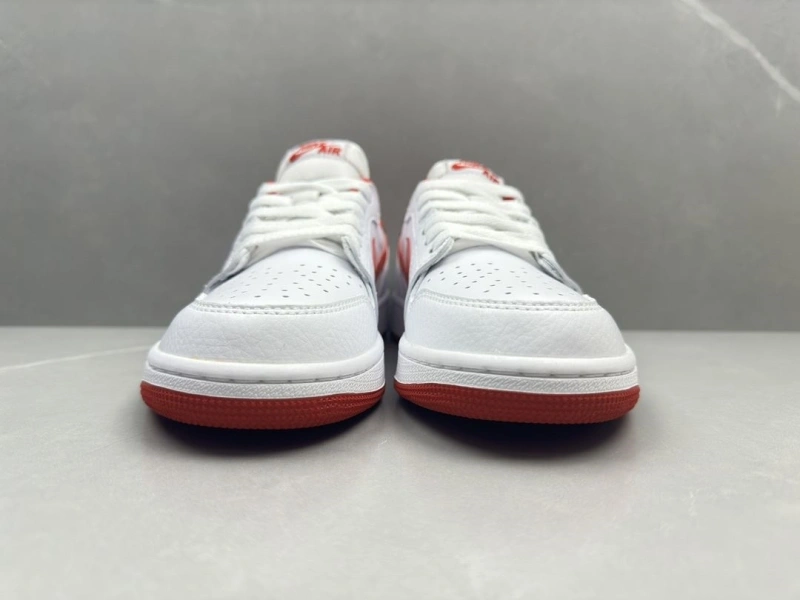 Trendy Gxvxnchy Sneakers 153975