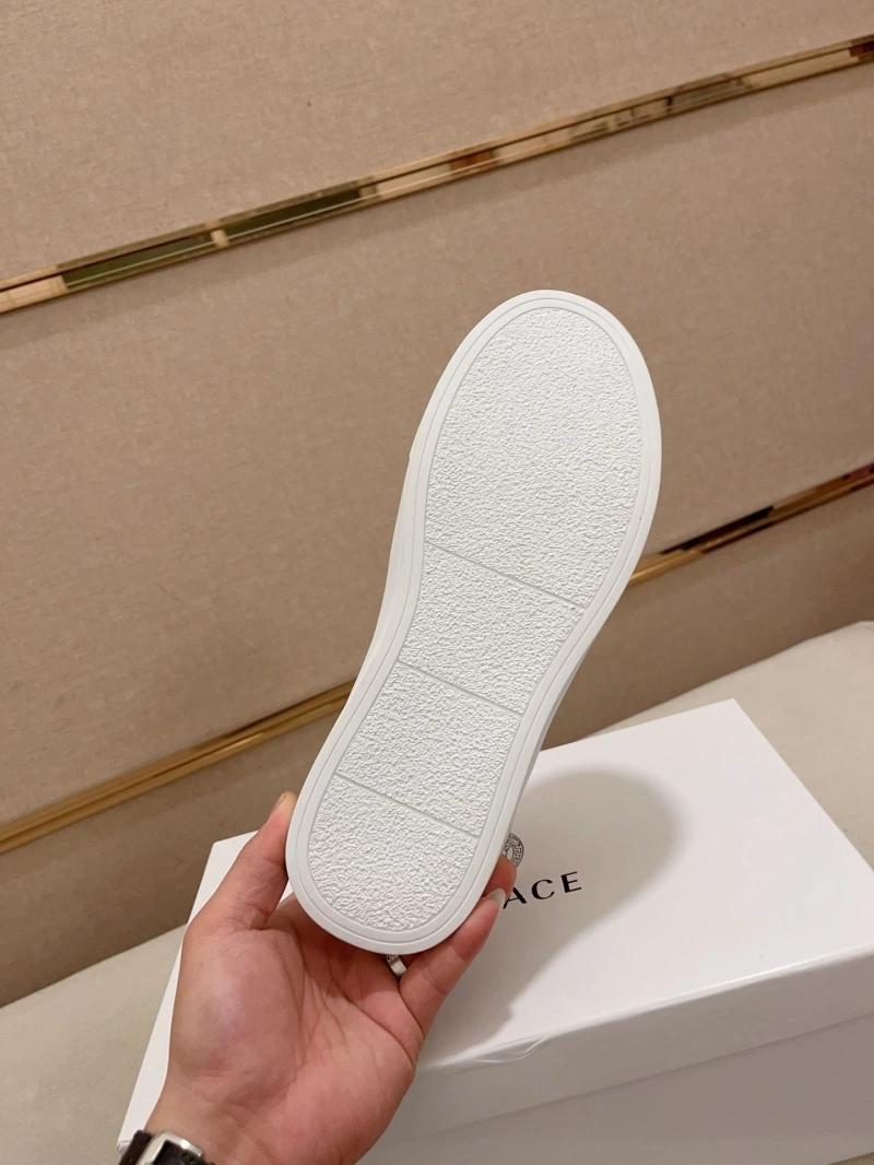 Resilient Gxvxnchy Sneakers 153970