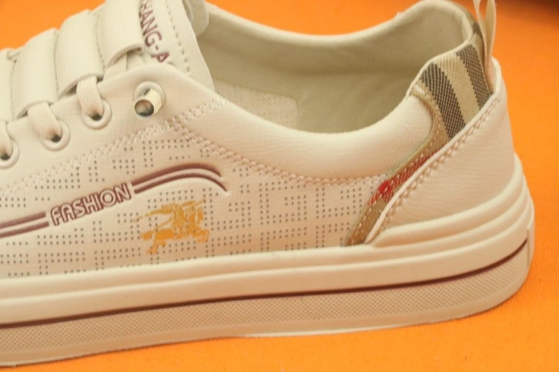 Compact Bxrbxrry Sneakers 115313