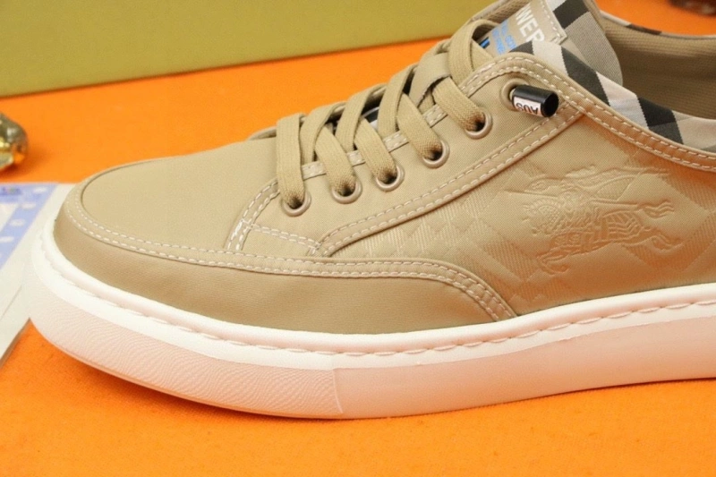 ModernLook Bxrbxrry Sneakers 115312