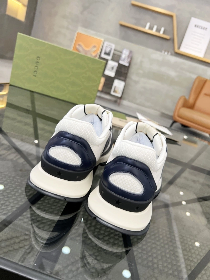 Versatile Gxccx Sneakers 163892