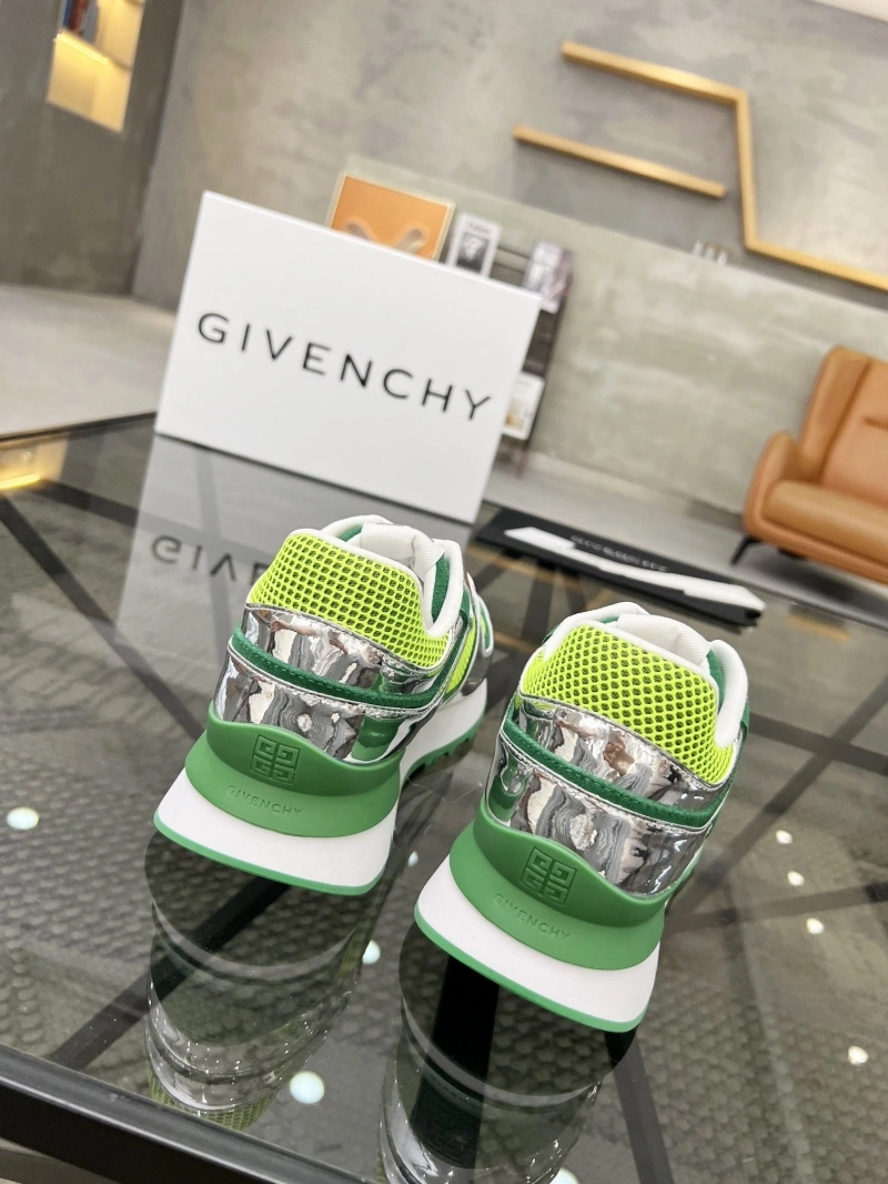 DailyWear Gxvxnchy Sneakers 153966