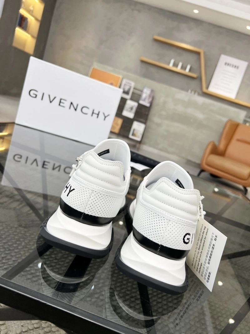 Gxvxnchy Sneakers Soft 153953