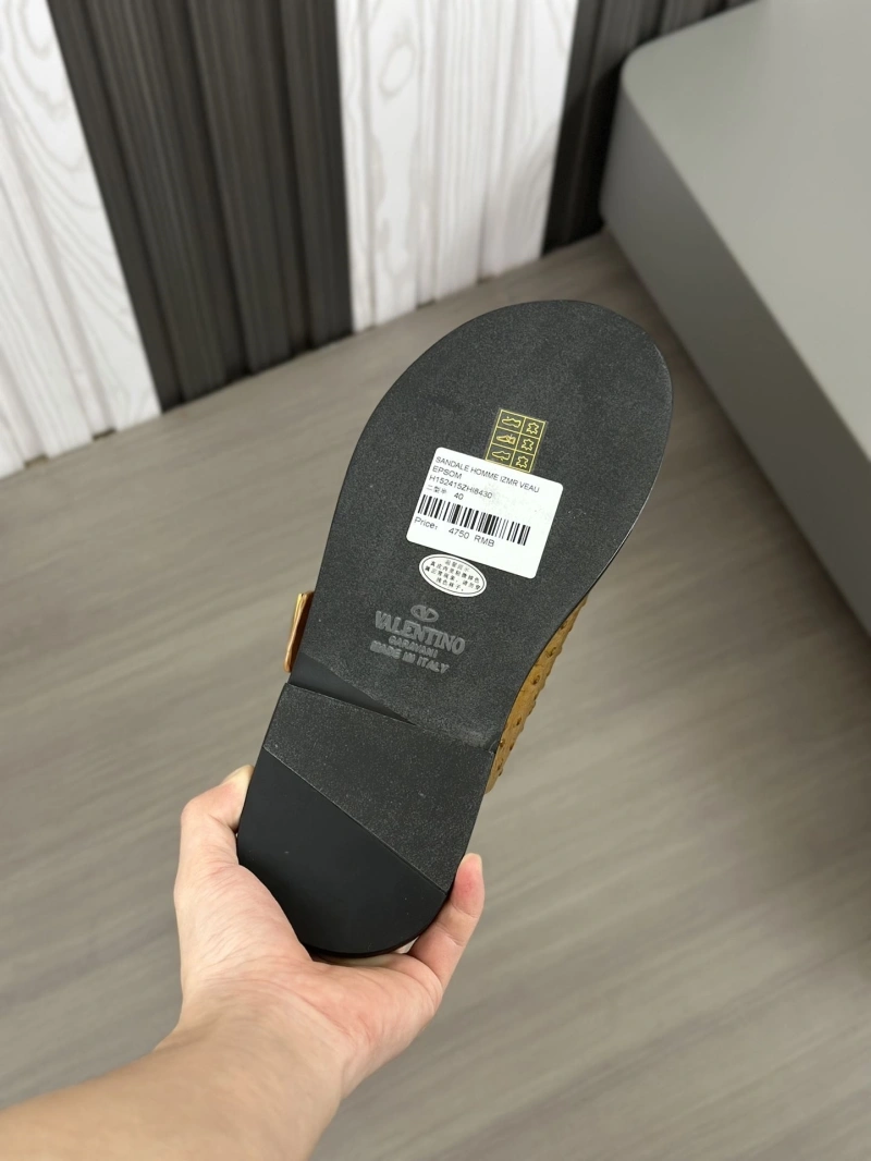 SportInspired Vxlxntino Slippers 231608