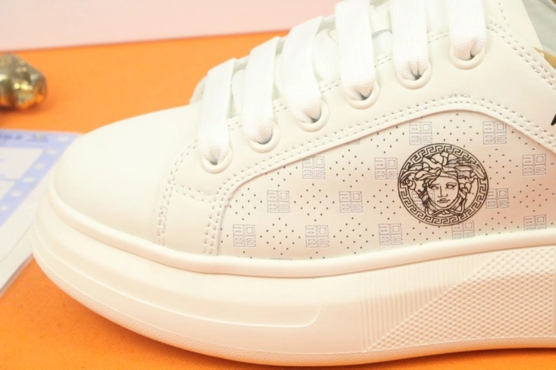 Gxvxnchy Sneakers Stylish 153950