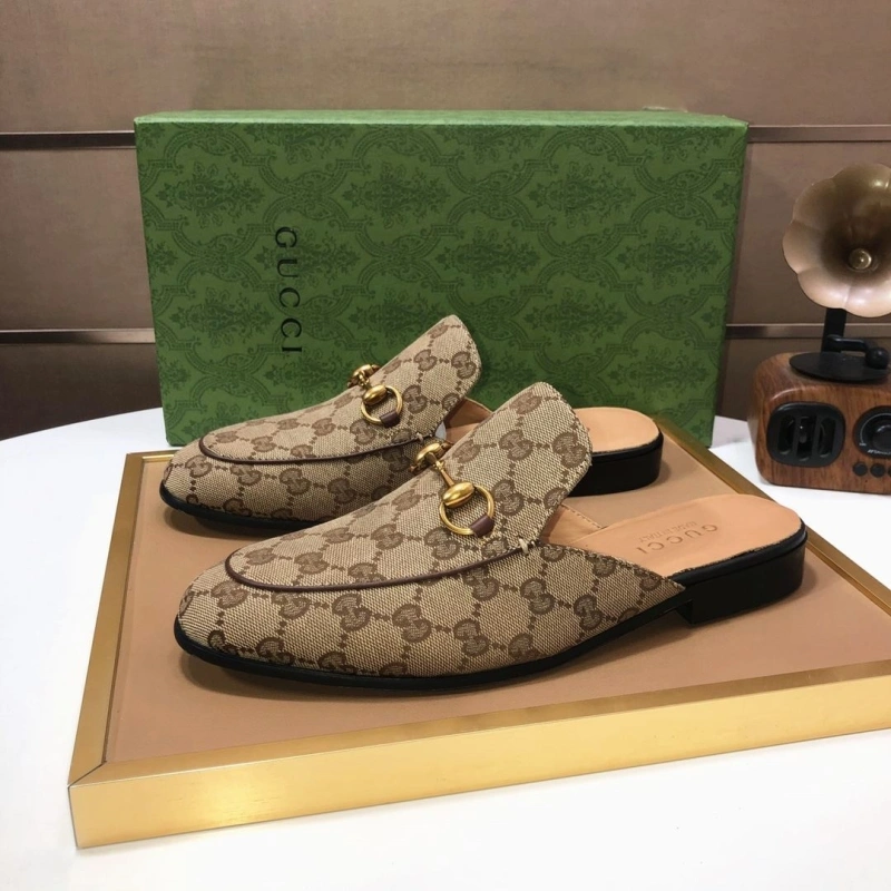 Elegant Gxccx Slippers 163990