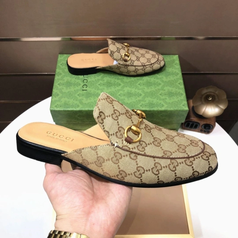 Elegant Gxccx Slippers 163990