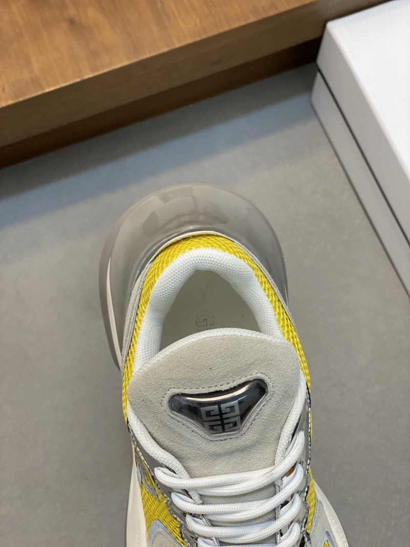 Gxvxnchy Sneakers Resilient 153958