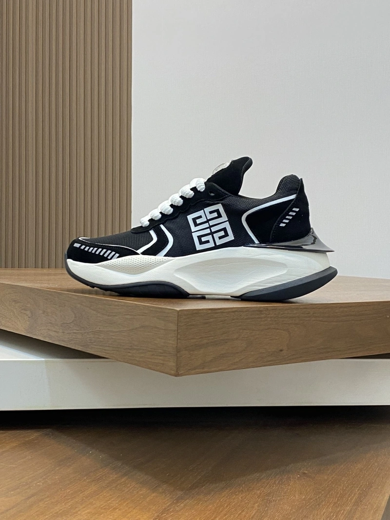 Gxvxnchy Sneakers Trendy 153941