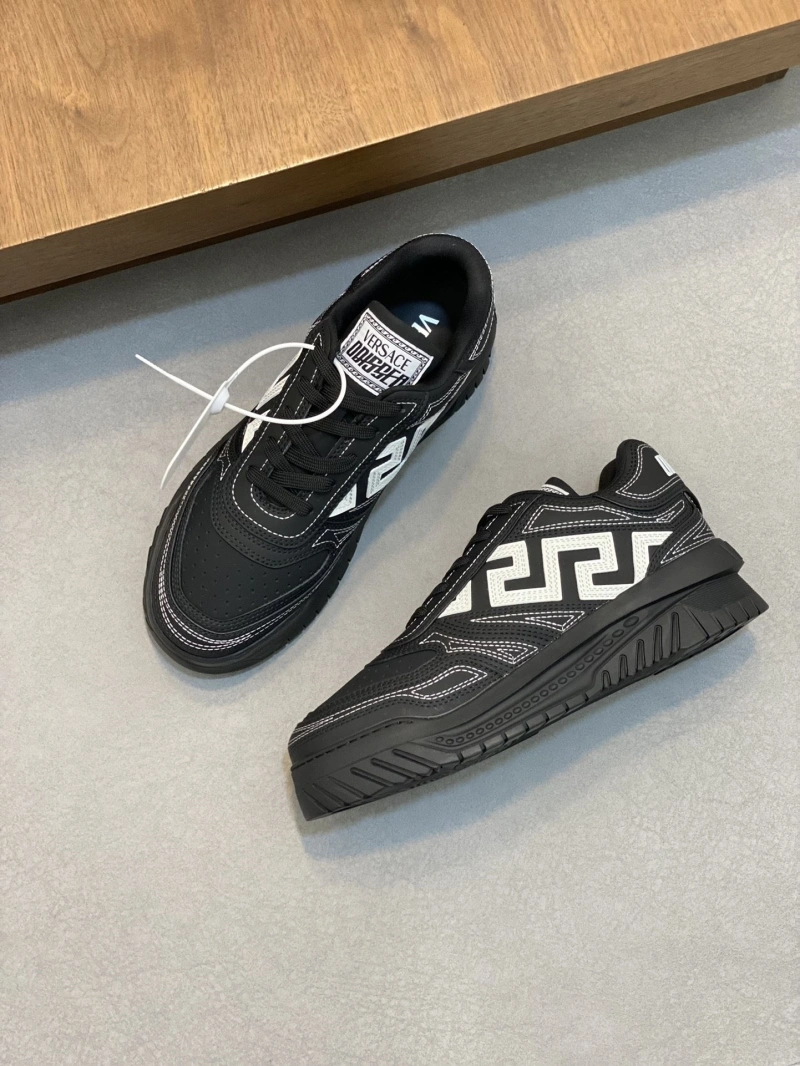 DailyWear Gxvxnchy Sneakers 153957