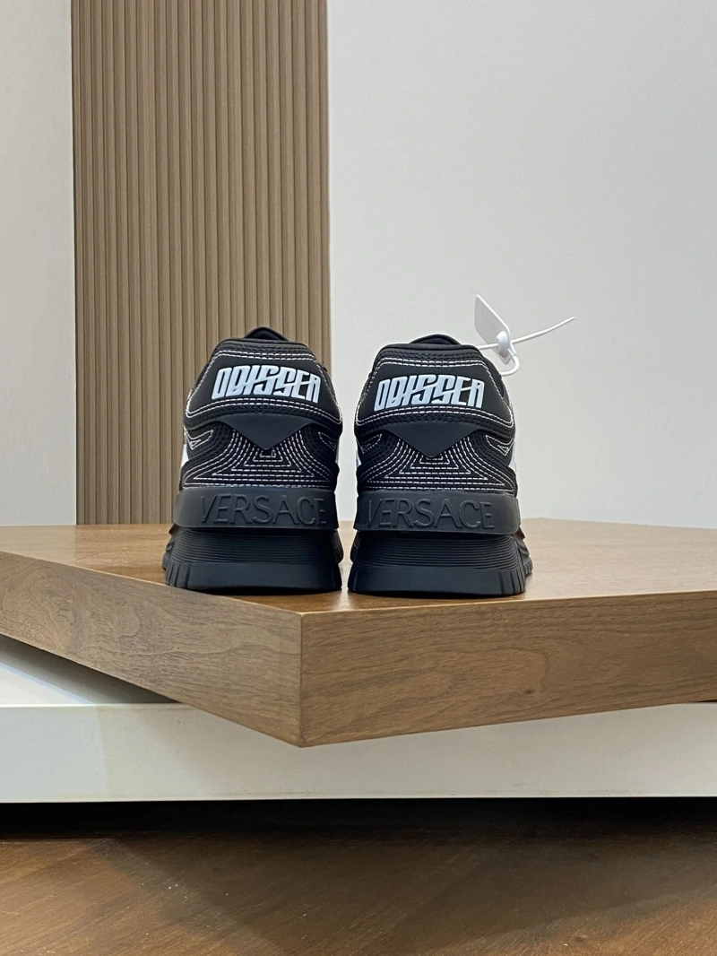 DailyWear Gxvxnchy Sneakers 153957
