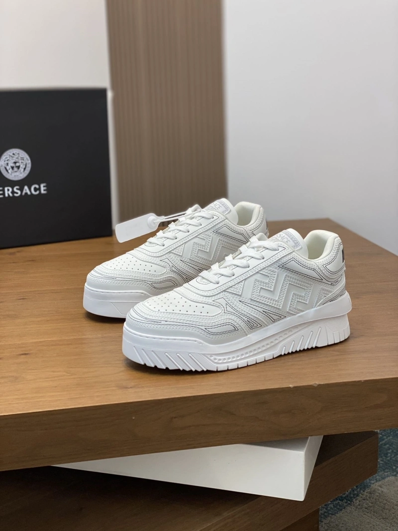 Gxvxnchy Sneakers Sophisticated 153951