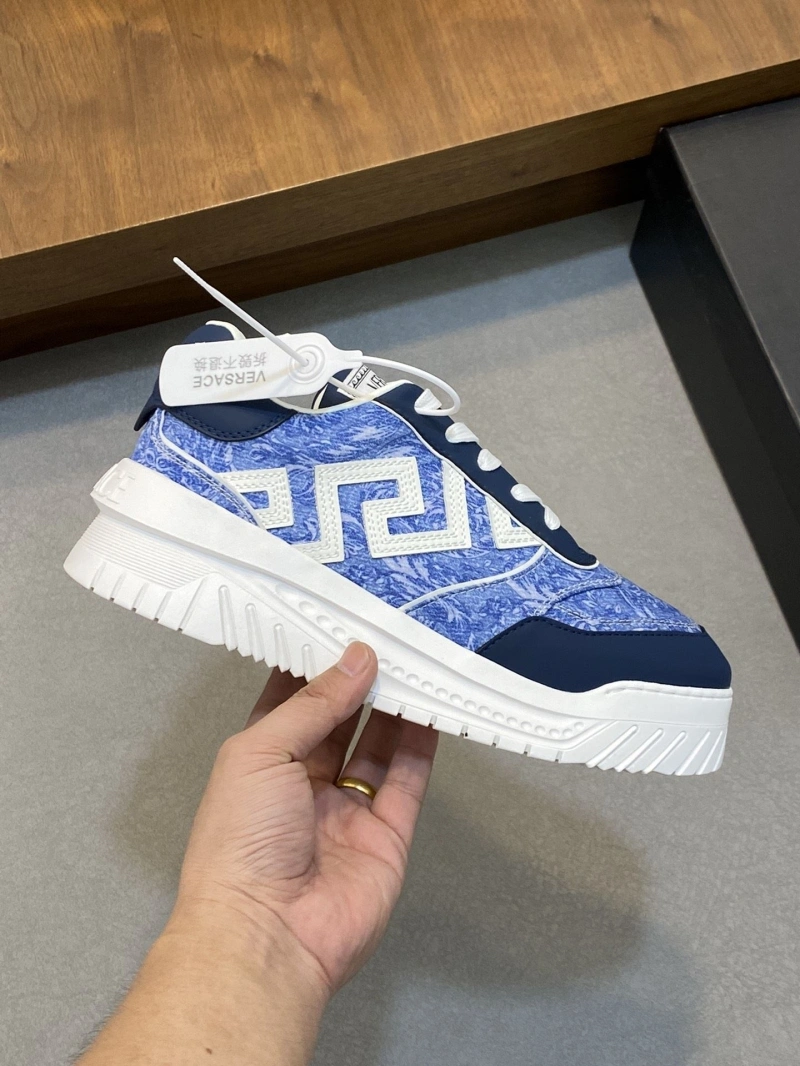 Gxvxnchy Sneakers Trendsetting 153955