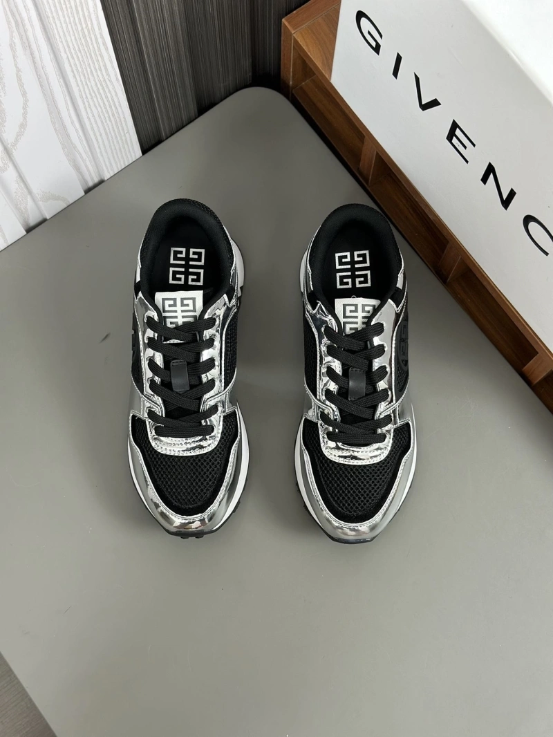 Timeless Gxvxnchy Sneakers 153948