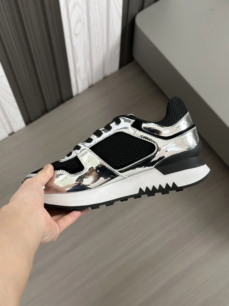 Timeless Gxvxnchy Sneakers 153948