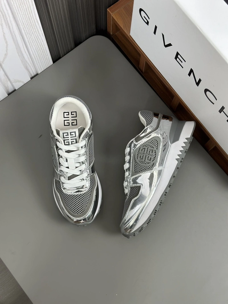 Gxvxnchy Sneakers Sleek 153942