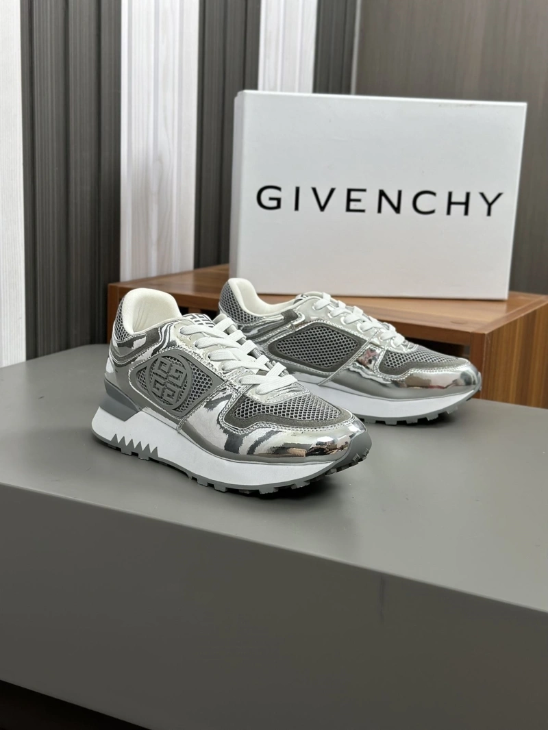 Gxvxnchy Sneakers Sleek 153942