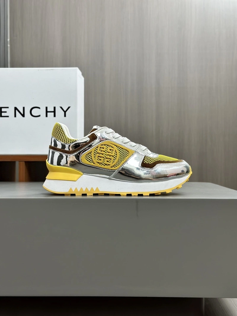 Gxvxnchy Sneakers HighQuality 153937