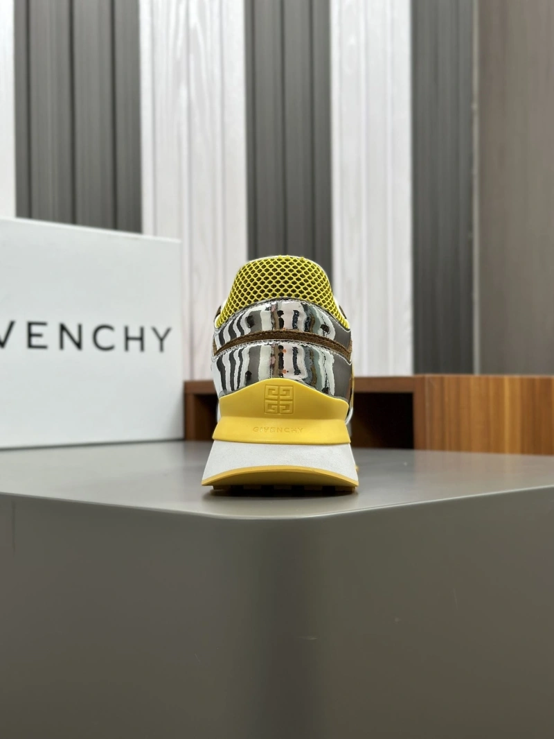 Gxvxnchy Sneakers HighQuality 153937