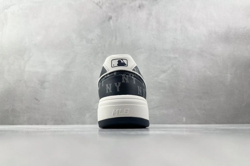Minimalist Gxccx Casual Shoes 163291