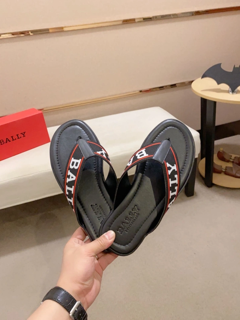 Versatile Othxr Slippers 211944
