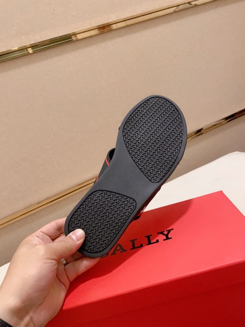 Versatile Othxr Slippers 211944