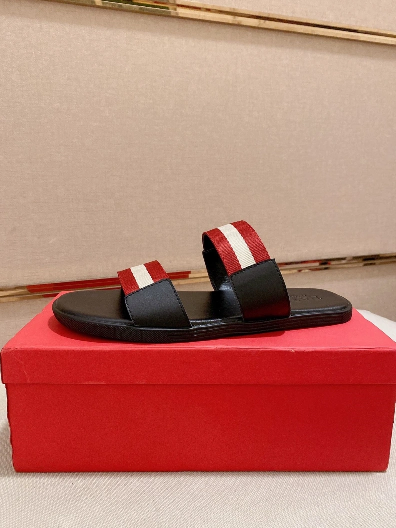 Fashionable Othxr Slippers 211935