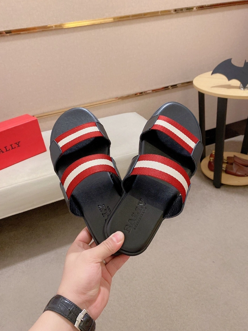 Fashionable Othxr Slippers 211935