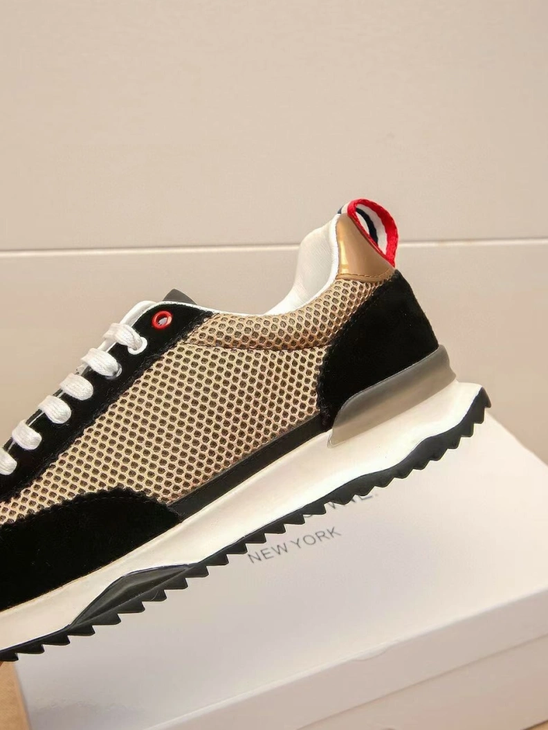 WellDesigned Mxnxlo Blxhnxk Sneakers 192987