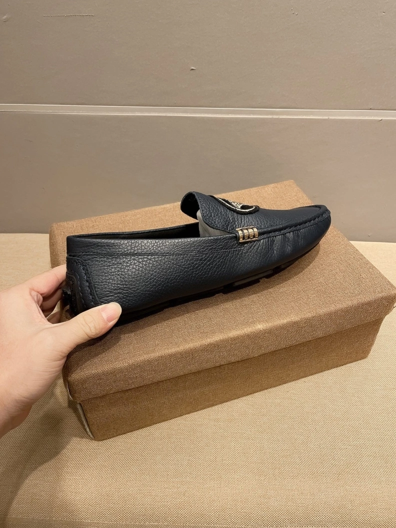 Soft Gxvxnchy Leather Shoes 152821