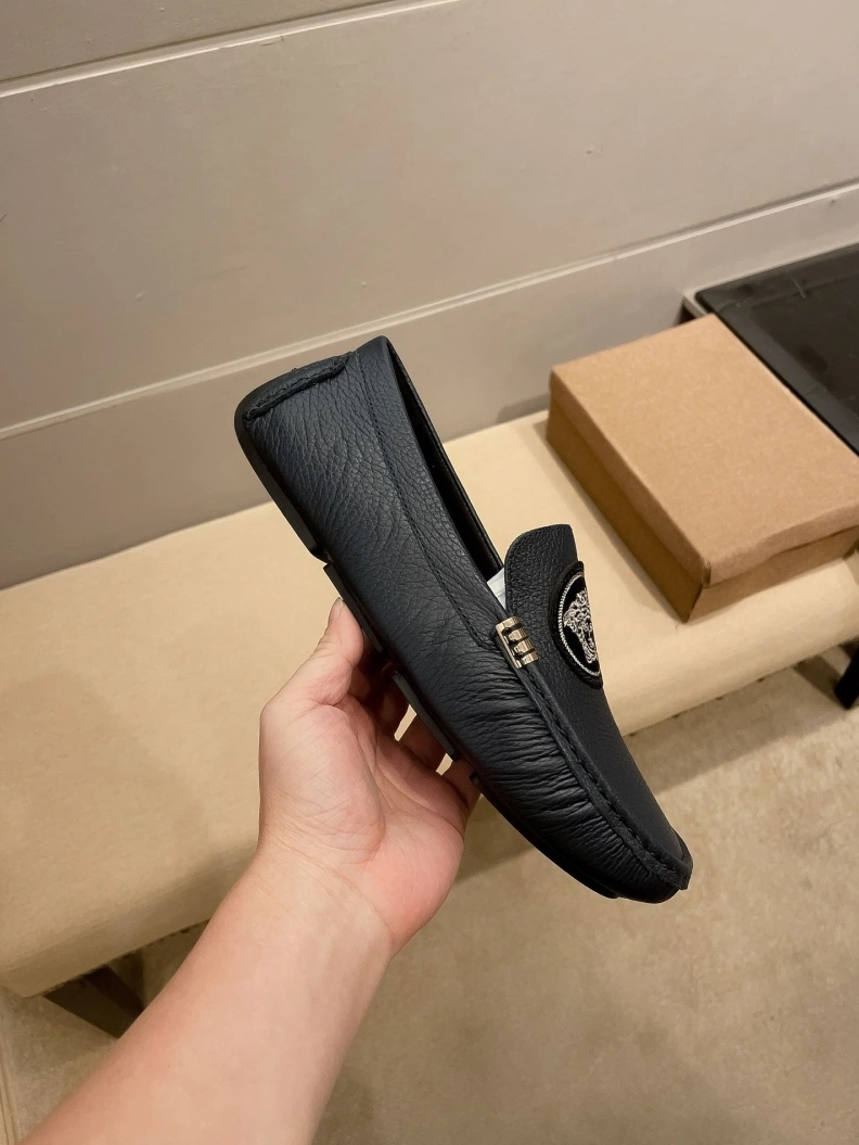 Soft Gxvxnchy Leather Shoes 152821