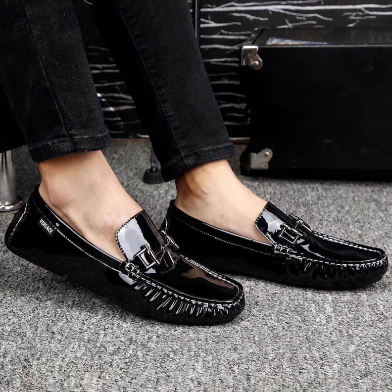 Resilient Gxvxnchy Leather Shoes 152837