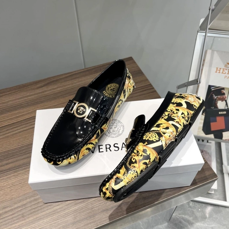 AllSeason Gxvxnchy Leather Shoes 152832
